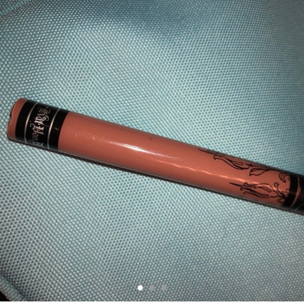 Kat Von D lipstick